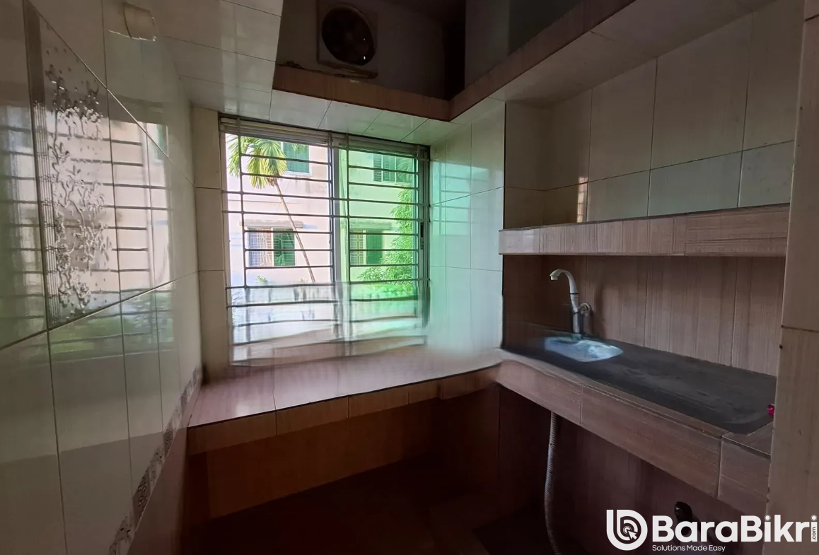 3 bedroom flat for rent in Dhaka with line gas within 12000 BDT
