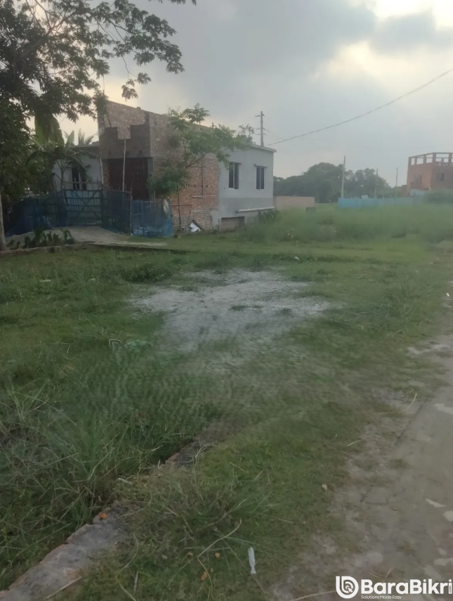Small residential land in Khulna under 15 Lakh