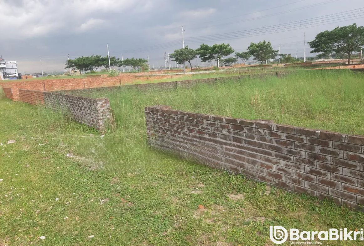 Ready plots for sale in Bashundhara R/A