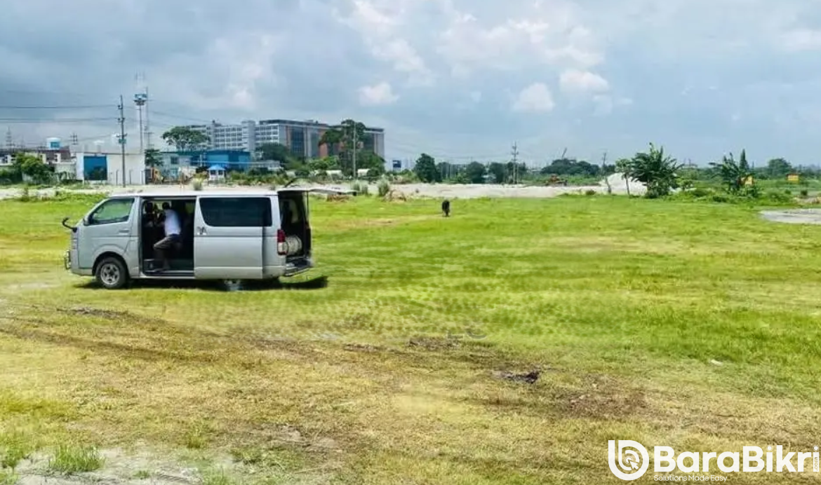 Premium plots near Gulshan