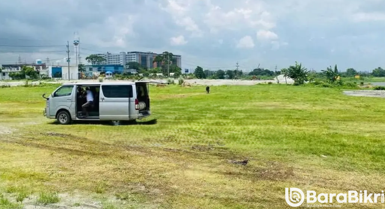 Premium plots near Gulshan