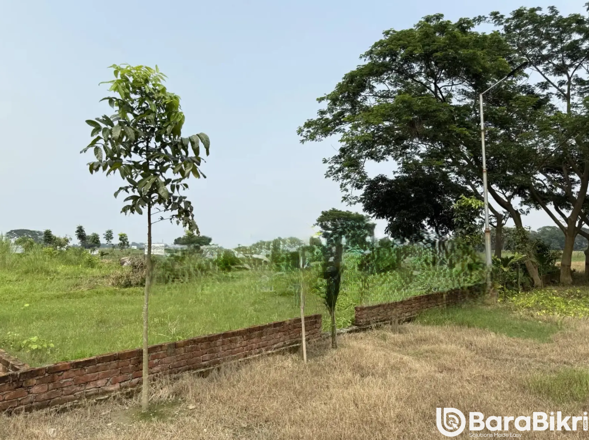 Plots near MRT-5 Hemayetpur