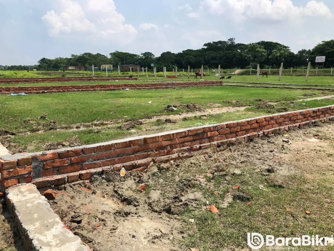 Commercial plot behind Rajuk Purbachal Sector 30