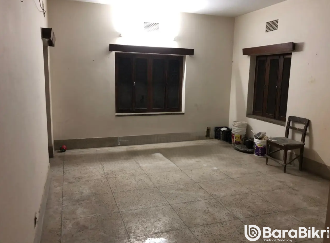 Office space with Titas gas in Dhaka