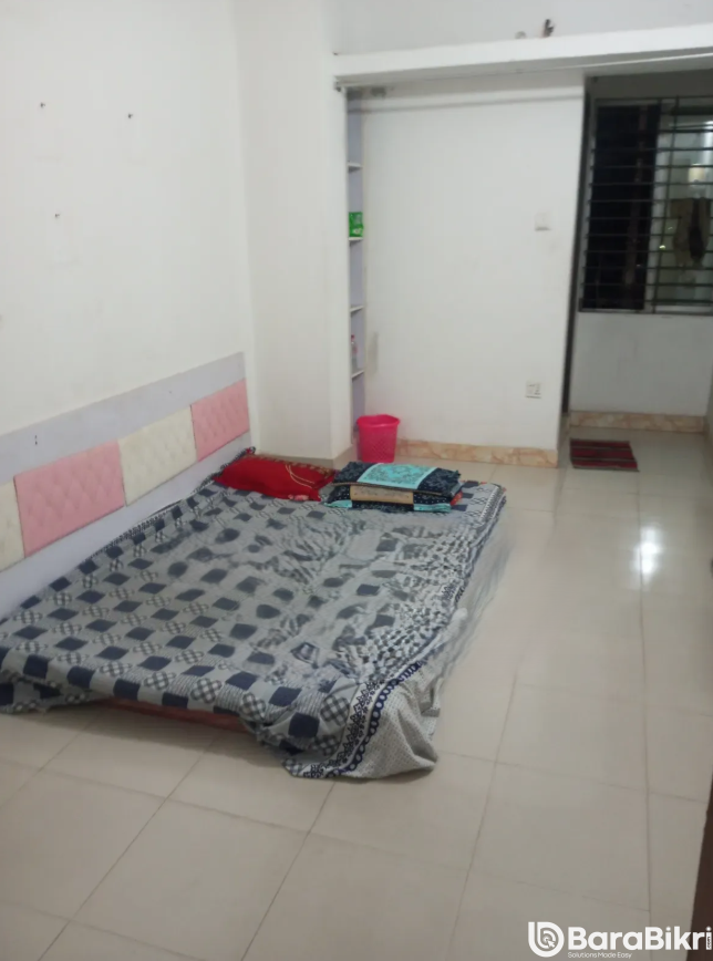 Semi-furnished apartment near Pallabi metro station