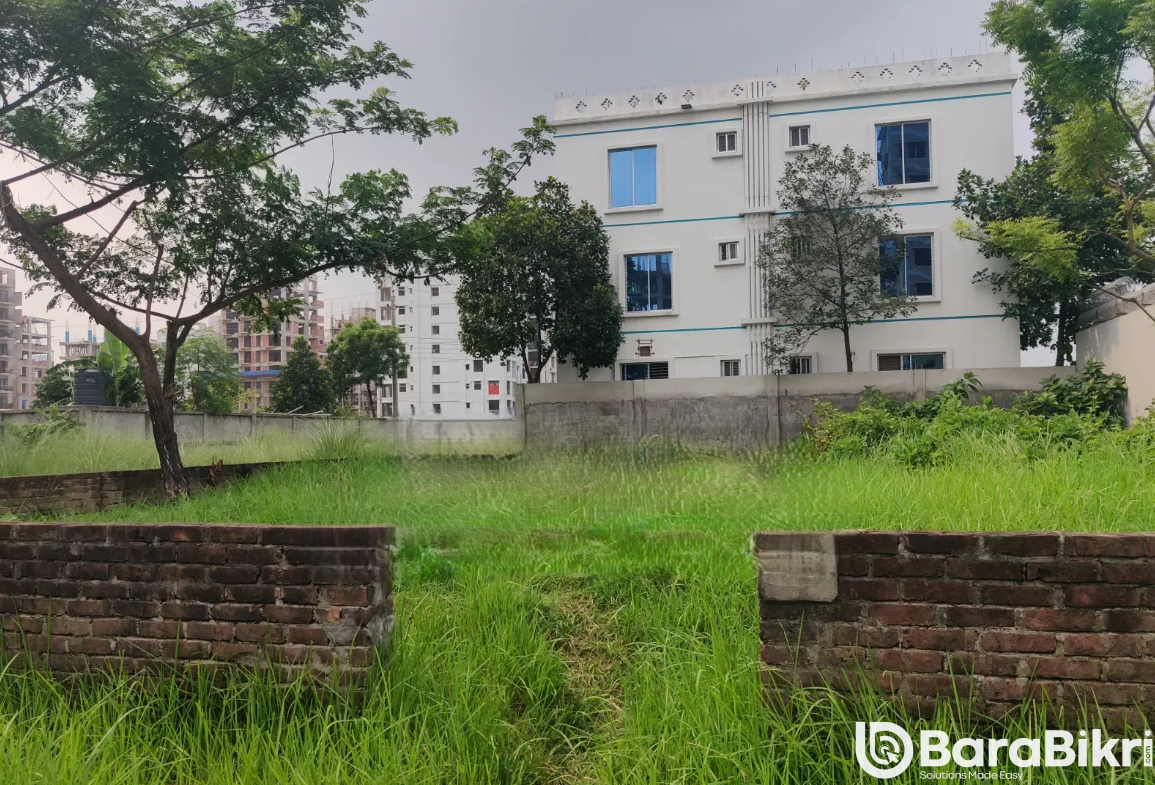 Plots for sale in Bashundhara Block I
