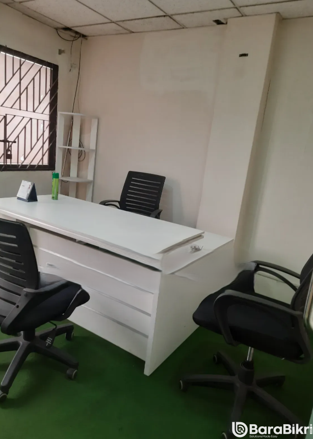 Commercial office space rent in Dhanmondi