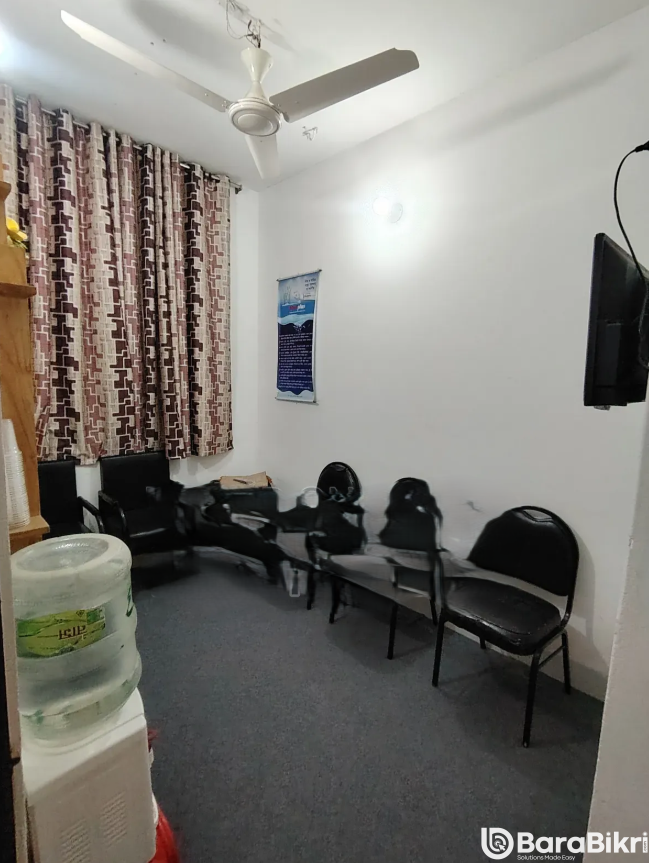 Affordable office space for online business Dhanmondi 12k